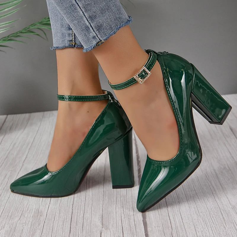 Damen Lackleder-Pumps mit 10 cm Absatz & Kristall-Schnalle – Elegante Spitzenschuhe mit Knöchelriemen | Luxus-High-Heels Kaufschwan® Dunkelgrün 35