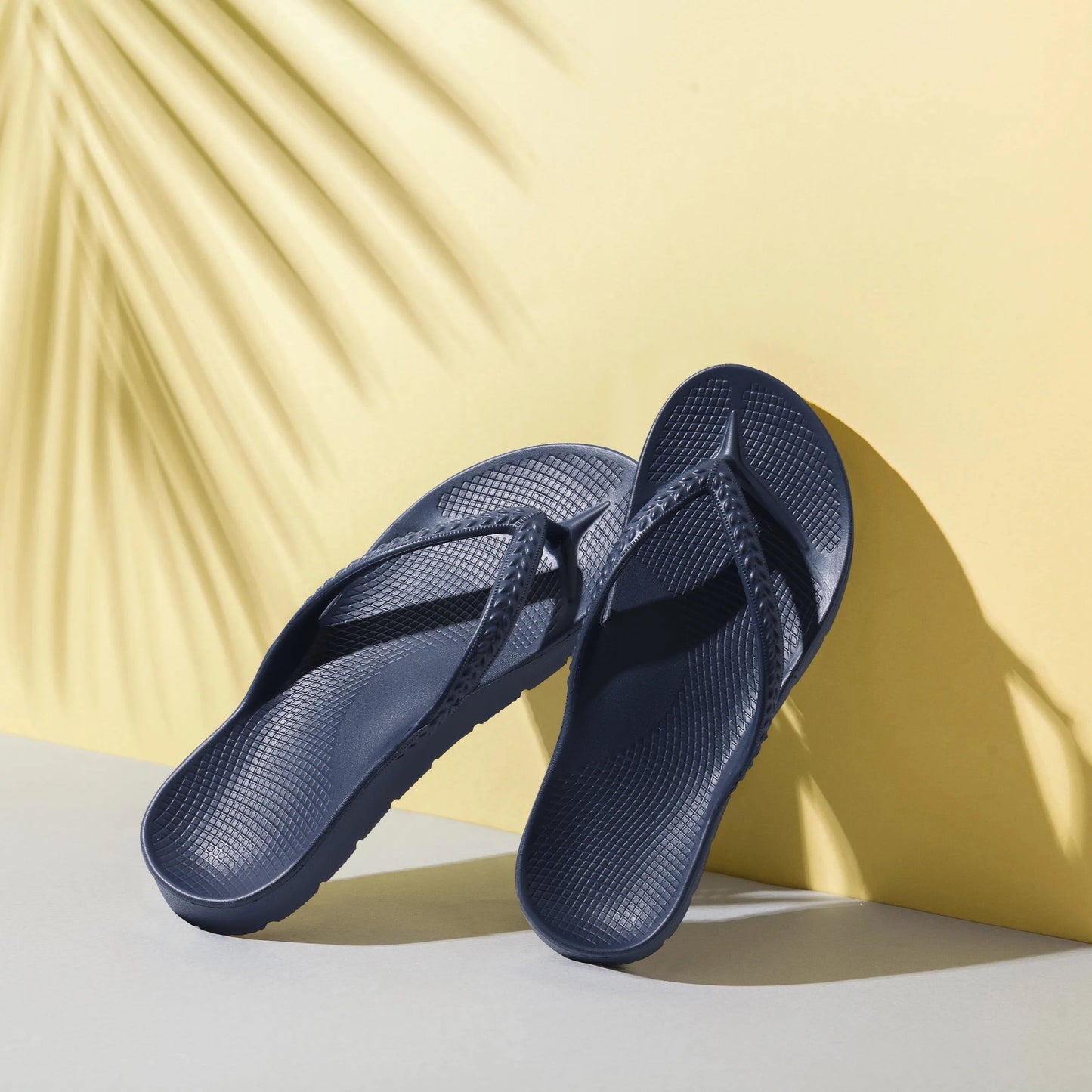 Flip-Flops für Herren | Sommer-Orthopädische Sandalen | Plantarfasziitis-Linderung | Weiche, Leichte Hausschuhe Kaufschwan®