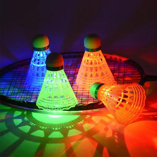 6 Stück LED Leucht Federbälle – Farbige Leuchtende Badmintonbälle für Indoor & Outdoor Spiele Kaufschwan®