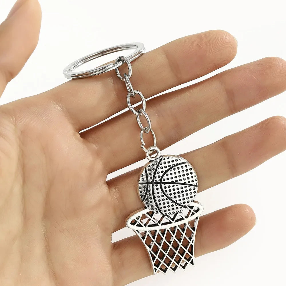 Sportlicher Basketball Anhänger – Kreativer Schlüsselanhänger | Cooles Geschenk & Taschenaccessoire für Basketballfans Kaufschwan®