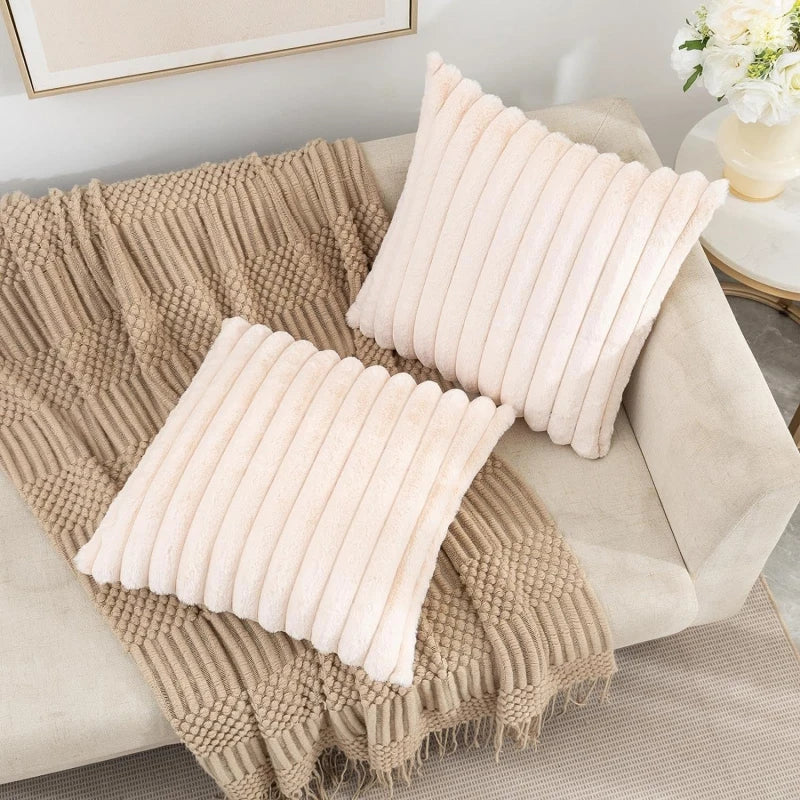 Weiß & Rosa Dekorativer Kissenbezug | Flauschiger Weicher Überwurf für Sofa, Couch & Wohnkultur | 45x45cm Kaufschwan®