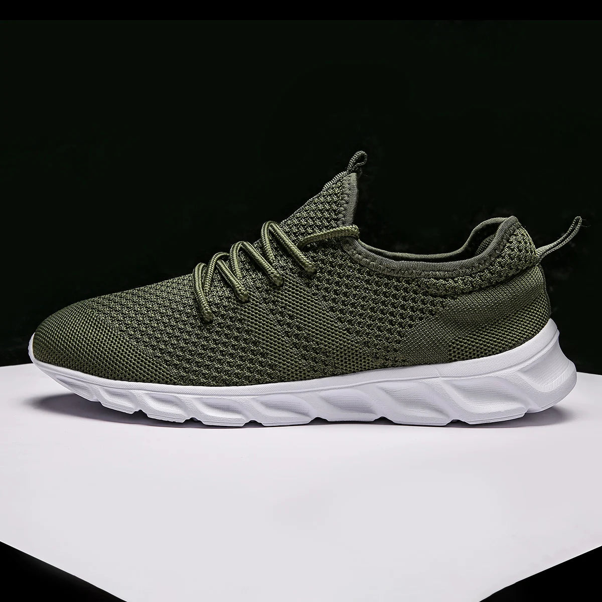Leichte Herren Sneaker – Leichte & Atmungsaktive Sommer Sportschuhe | Bequeme Herren Schuhe
