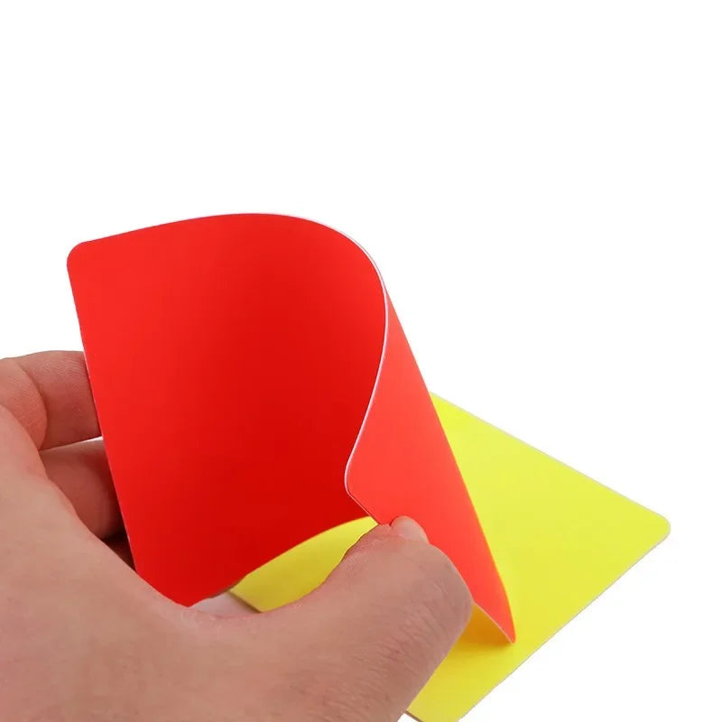 Fußball Schiedsrichter Set – Pfeife mit Rot- & Gelbkarte | Professionelles Fußball Match Zubehör & Outdoor Trainingsausrüstung Kaufschwan®
