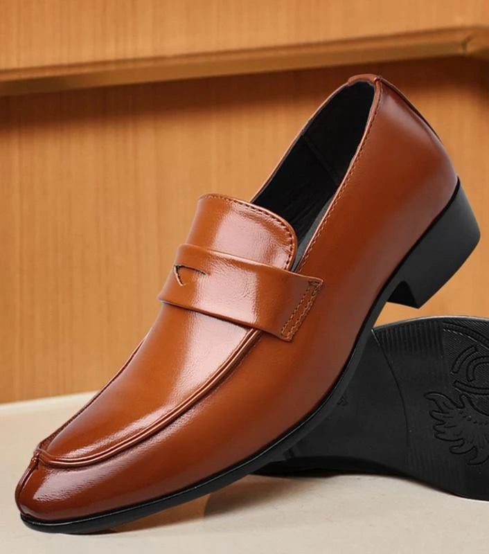 Herren Business-Loafer mit Spitze – Elegante Slip-On Lederschuhe | Formelle Freizeitschuhe für Frühjahr & Herbst im Sale Kaufschwan®