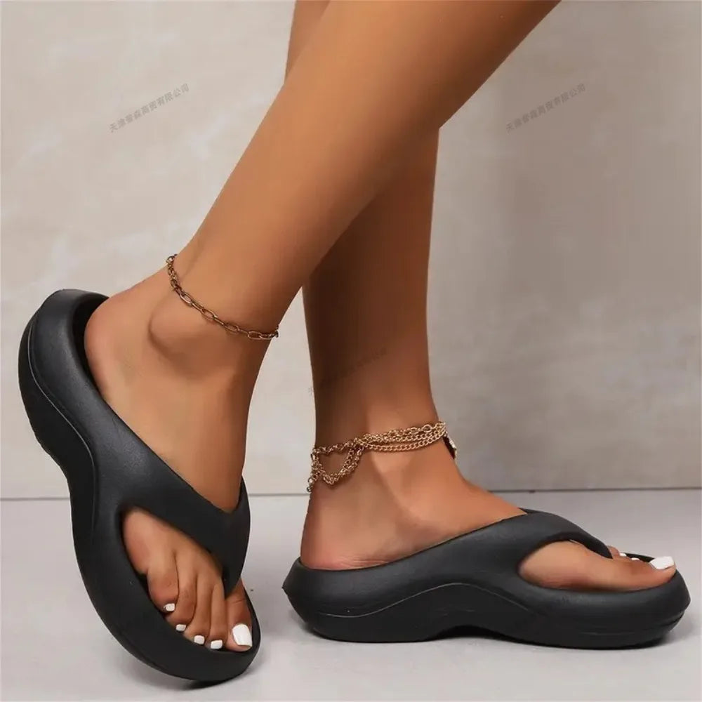 Damen Stylische EVA Flip-Flops | Bequeme, Weiche, Rutschfeste & Geruchsfreie Sandalen | Vielseitige Sommer- & Strandschuhe Kaufschwan®
