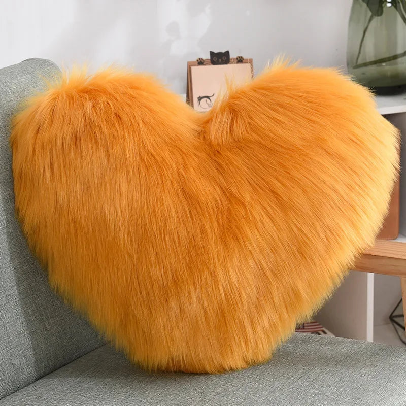Leichtes Herzförmiges Flauschiges Sofa-Kissen | PP Baumwoll Plüschkissen | Lebendige Wohnzimmerdekoration Kaufschwan® Gelbe Kamelfarbe 40x50cm