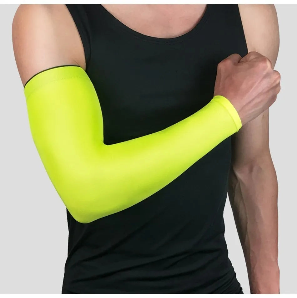 1 Stück Sport Kompressions Armmanschette – UV Schutz Ärmel für Basketball, Laufen, Radfahren & Volleyball Kaufschwan®