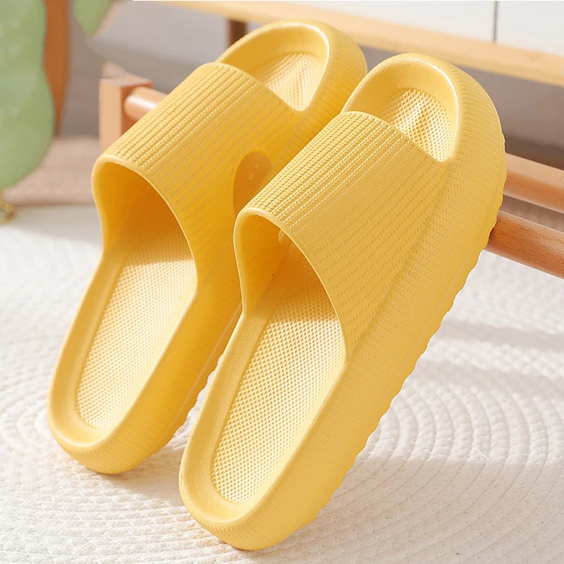 Sommer-Hausschuhe mit dicker Sohle | Atmungsaktive Rutschfeste Badslipper | Entspannung für Zuhause Damen Kaufschwan®