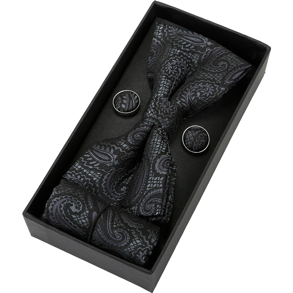 Herren Fliegen-Set mit Blumen-Paisley-Muster – 3-teiliges Geschenkset mit Fliege, Einstecktuch & Manschettenknöpfen | Elegantes Accessoire für Hochzeit & Business