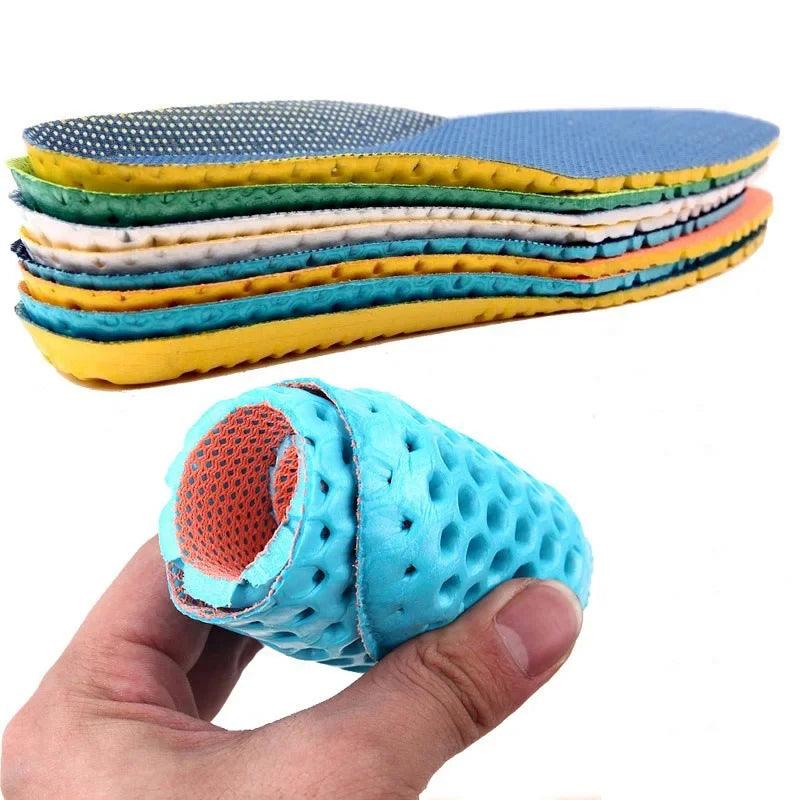Neue Orthopädische Memory Foam Einlegesohlen | Atmungsaktive Mesh Sporteinlagen für Damen & Herren | Dämpfung & Fußgewölbeunterstützung Kaufschwan®