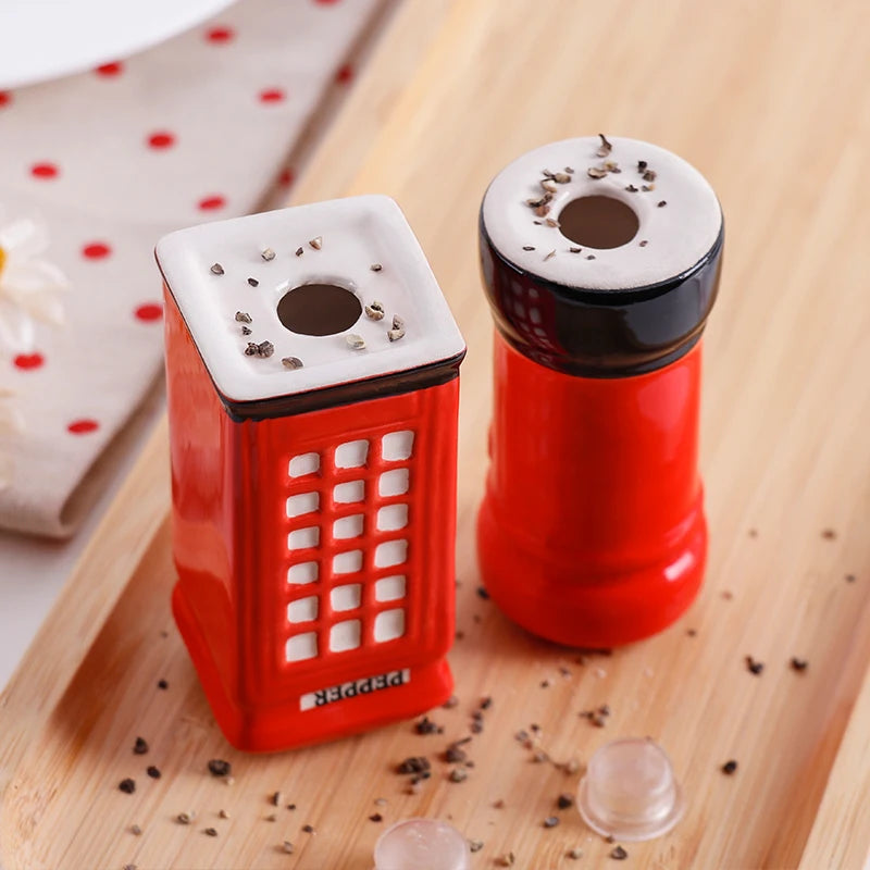 2er Set Keramik Gewürzstreuer – Telefonzelle & Briefkasten Design Salz- & Pfefferstreuer | Originelle Küchen Dekoration Kaufschwan®
