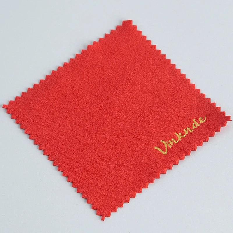 50 Stück Silber Poliertücher mit geprägtem Logo – 8×8cm Mikrofaser-Wildleder Stoff | Schmuckreiniger für Silber, Gold & Accessoires