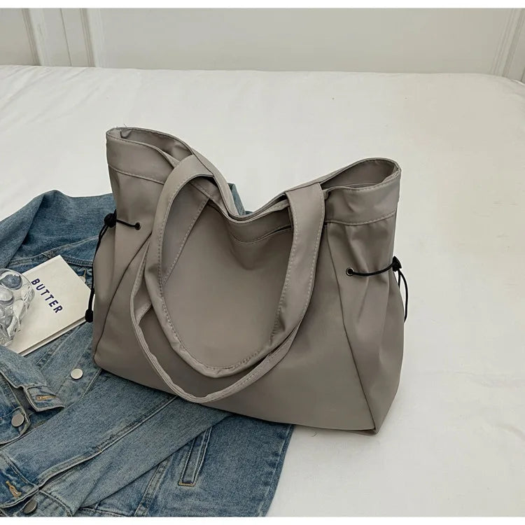 Casual Fashion Tote Bag mit Großer Kapazität – Damen Schultertasche für Reisen & Alltag | Ästhetische Handtasche mit Kordelzug