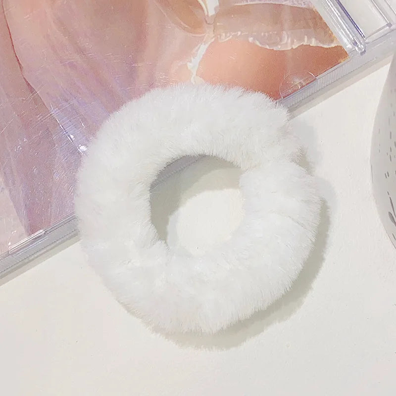Bunte Flauschige Haargummis | Plüsch-Scrunchies für Damen & Mädchen | Weiche Elastische Pferdeschwanzhalter Kaufschwan® Weiß 2