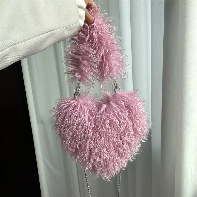 Herzförmige Plüsch Crossbody Tasche – Süße Love Kunstfell Damen Schultertasche & Flauschige Unterarm Handtasche