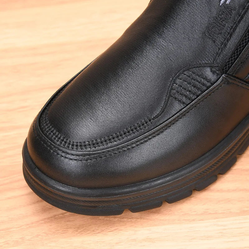 Herren Winterstiefel aus Leder – Wasserdicht & Rutschfest | Gefütterte Warme Baumwoll-Stiefeletten für Arbeit & Outdoor Kaufschwan®