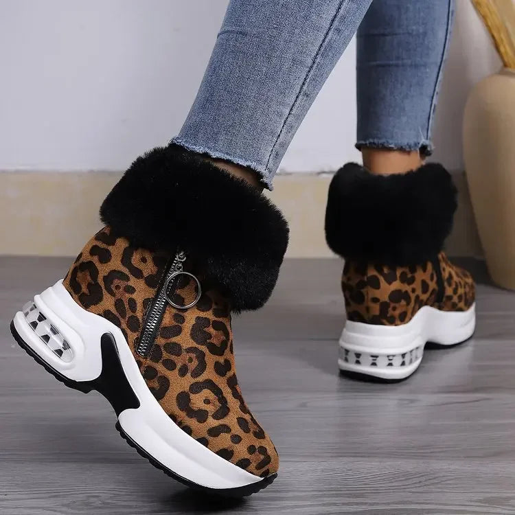 Damen Plateau Schneestiefel – Dicksohlige Winter Stiefeletten aus Kunst-Wildleder | Rutschfeste Knöchelstiefel mit Kunstfellfutter Größe 43