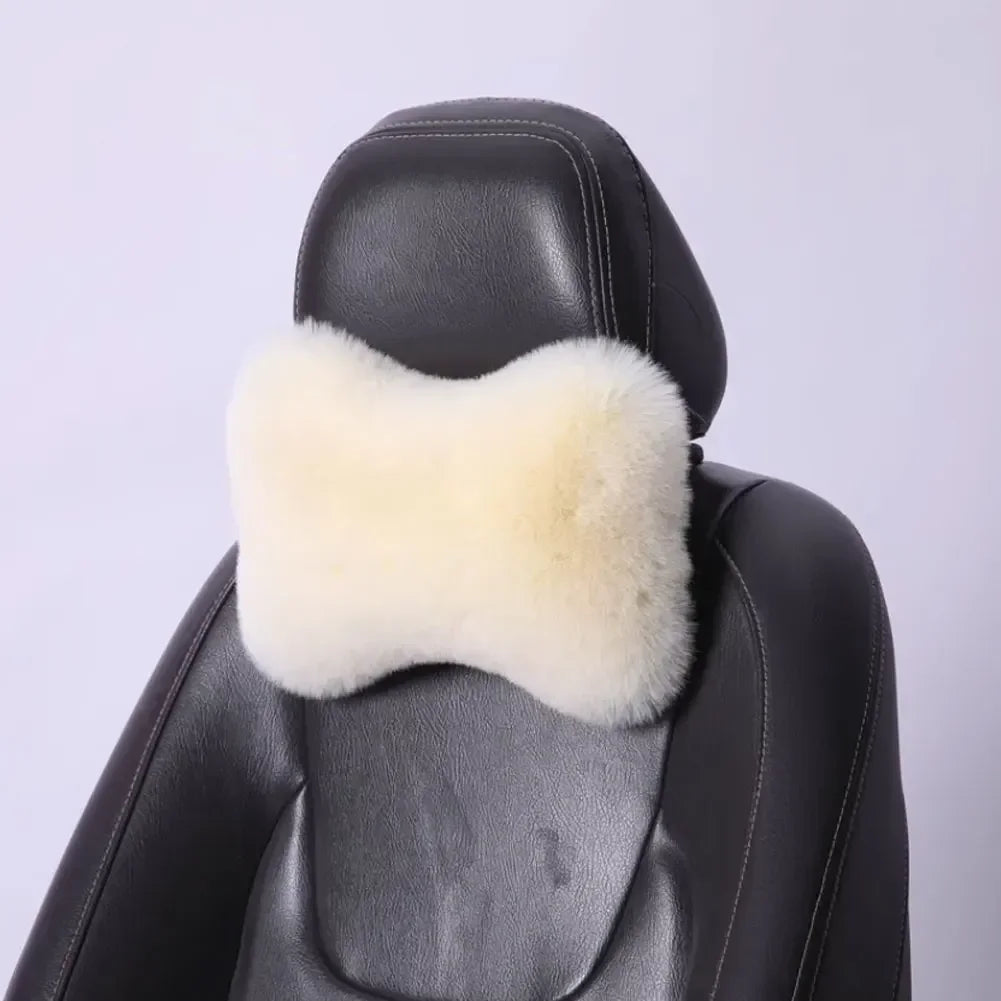 Winter Plüsch Nackenstützkissen fürs Auto – Universelles Kopfstützen- & Lendenkissen für Wärme & Komfort Kaufschwan® Beige