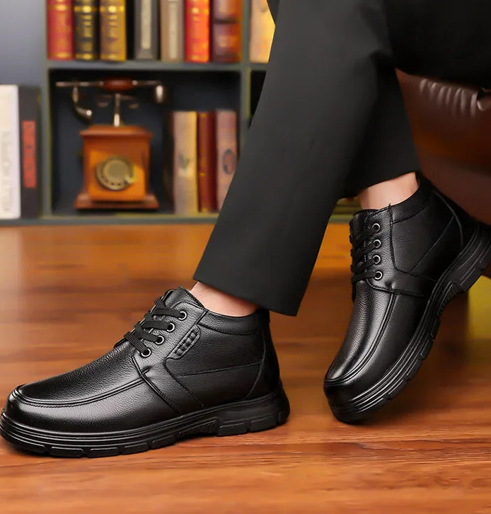 Herren Winterstiefel aus Echtem Leder – Gefütterte Slip-On Schuhe mit Fleecefutter | Warme Business- & Freizeitstiefel mit Weicher Sohle Kaufschwan®