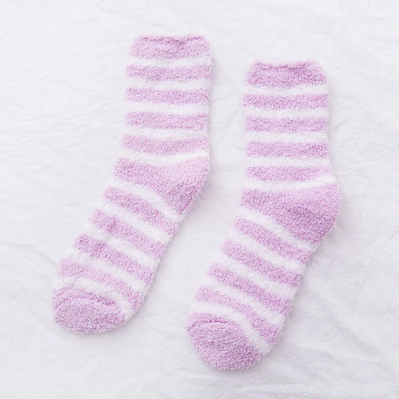 Damen Herbst & Winter Gestreifte Korallenfleece-Schlafsocken | Dicke Warme Wadenlange Haussocken Kaufschwan® Lila Einheitsgröße
