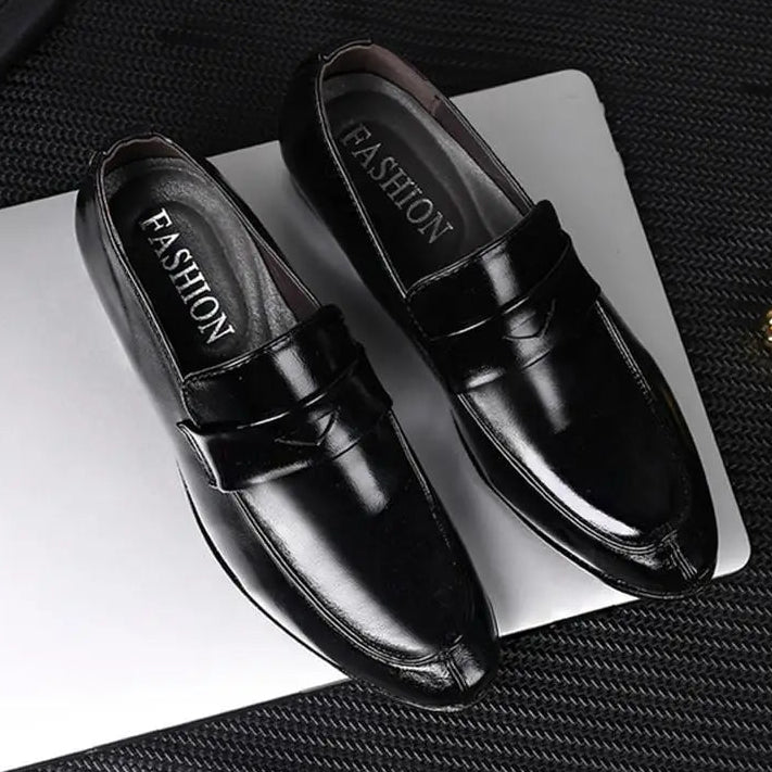 Herren Business-Loafer mit Spitze – Elegante Slip-On Lederschuhe | Formelle Freizeitschuhe für Frühjahr & Herbst im Sale Kaufschwan® Schwarz 38