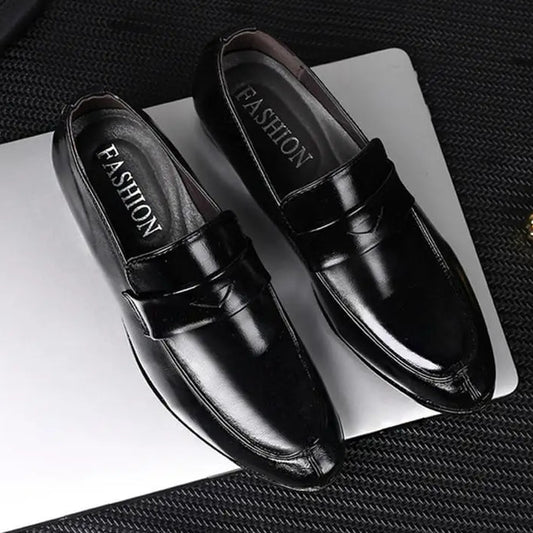 Herren Business-Loafer mit Spitze – Elegante Slip-On Lederschuhe | Formelle Freizeitschuhe für Frühjahr & Herbst im Sale Kaufschwan® Schwarz 38