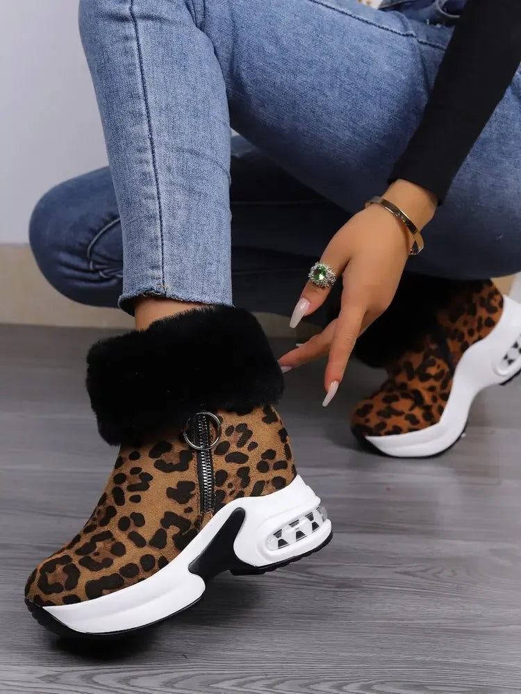 Damen Plateau Schneestiefel – Dicksohlige Winter Stiefeletten aus Kunst-Wildleder | Rutschfeste Knöchelstiefel mit Kunstfellfutter Größe 43