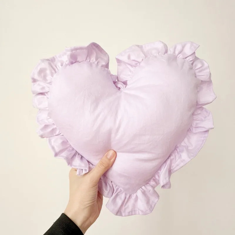 Romantisches Rosa Herz Satin Kissen | Ultra Weich mit Rüschenkante | Schlafzimmer, Wohnzimmer & Hochzeitsdeko Kaufschwan®