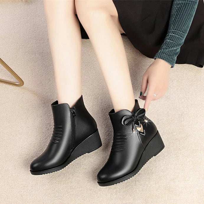 Damen Warme Baumwollschuhe – Weiche Leder Kunstfell Gefütterte Knöchelstiefel | Plateau Keilstiefel Rutschfest Kurzschaft Stiefel für Mütter