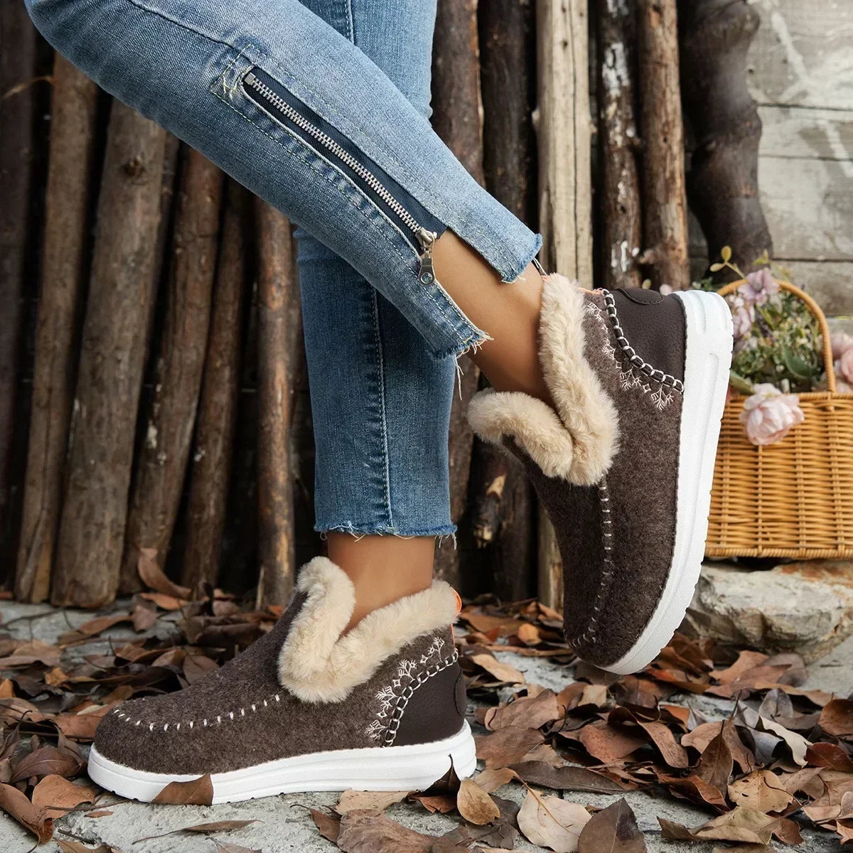 Damen Winterstiefel – Runde Zehenform Schneestiefel mit Kunstfell Futter | Flache Kurzschaft Stiefel mit Warmem Fleece für Damen