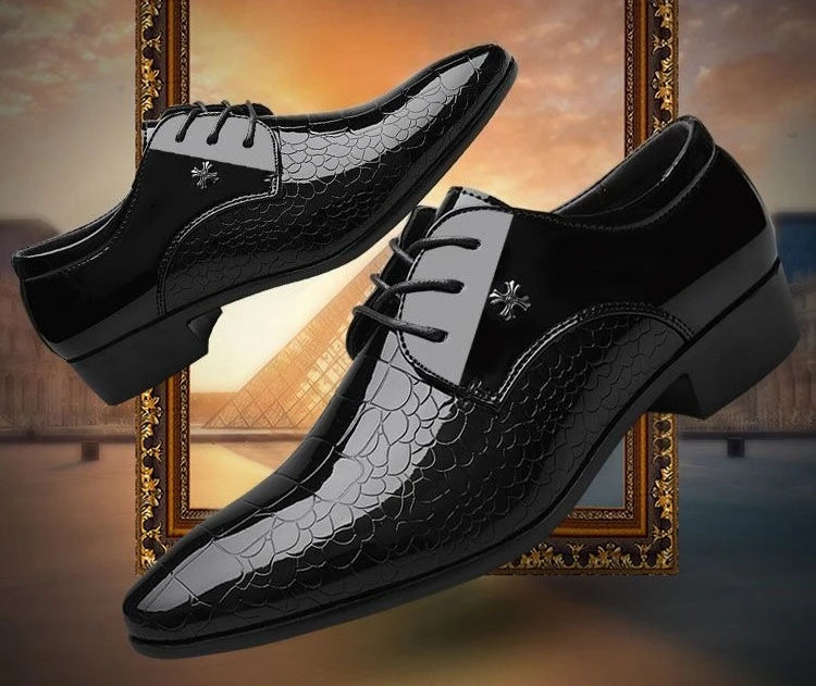 Herren Lackschuhe Schwarz – Elegante Spitzenschuhe mit Glänzendem Finish | Hochwertige Formelle Lederschuhe zum Günstigen Preis Kaufschwan®