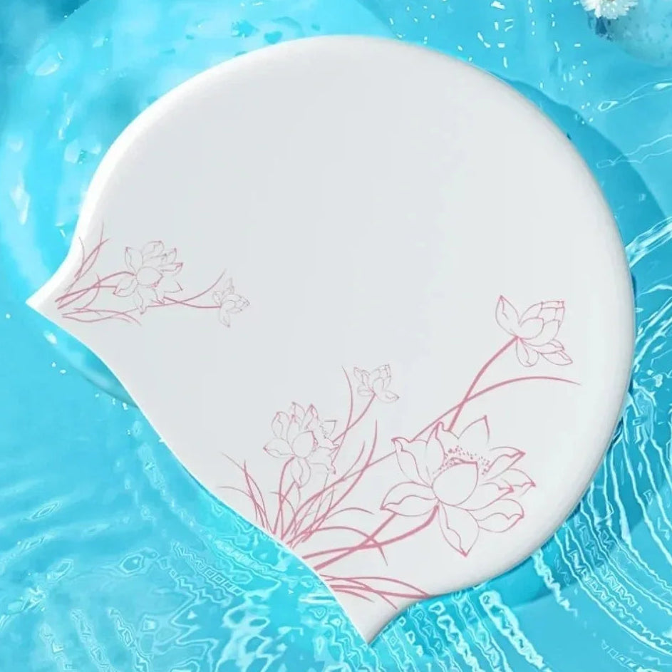 Silikon Schwimmkappe für Damen – Wasserdichte Badehaube mit Lotusmuster | Weiche & Elastische Schwimmhaube für Langes Haar mit Ohrenschutz