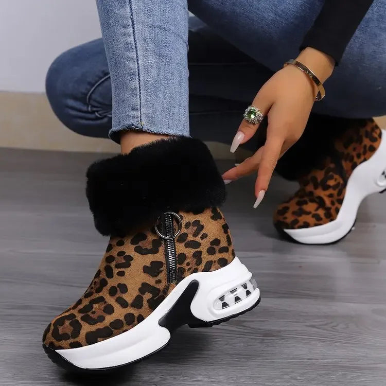 Damen Plateau Schneestiefel – Dicksohlige Winter Stiefeletten aus Kunst-Wildleder | Rutschfeste Knöchelstiefel mit Kunstfellfutter Größe 43
