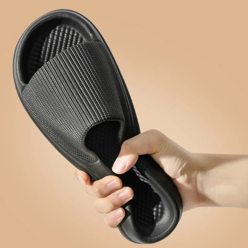 Damen Sommer Sandalen mit dicker Sohle | Leise Weichsohlen-Hausschuhe | Rutschfeste Indoor-Sandalen & Herren-Flip-Flops Kaufschwan® Schwarz 42-43