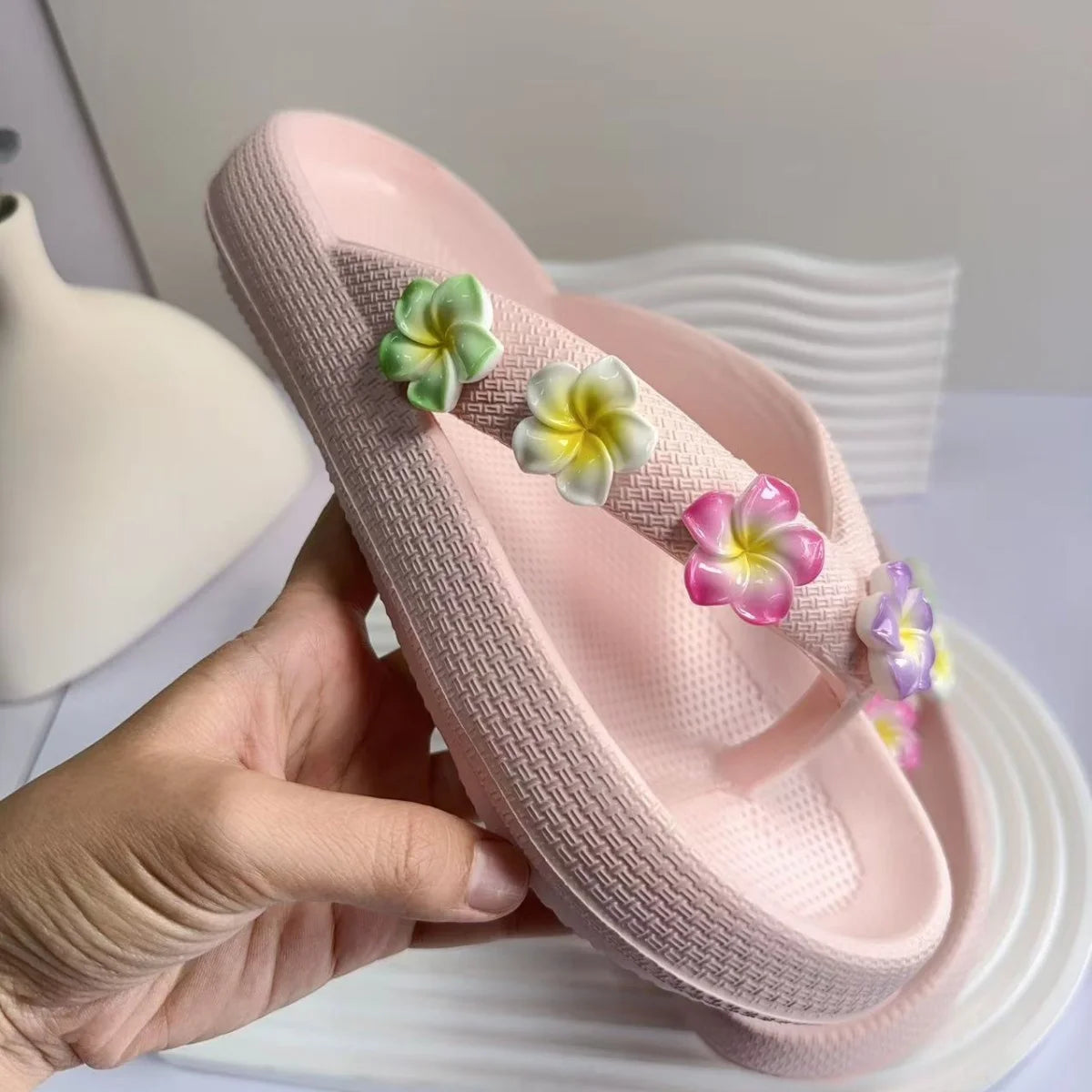Damen Süße Bunte Ei-Blumen Flip-Flops | Sommer-Sandalen | Strand, Party & Freizeit Hausschuhe Kaufschwan®