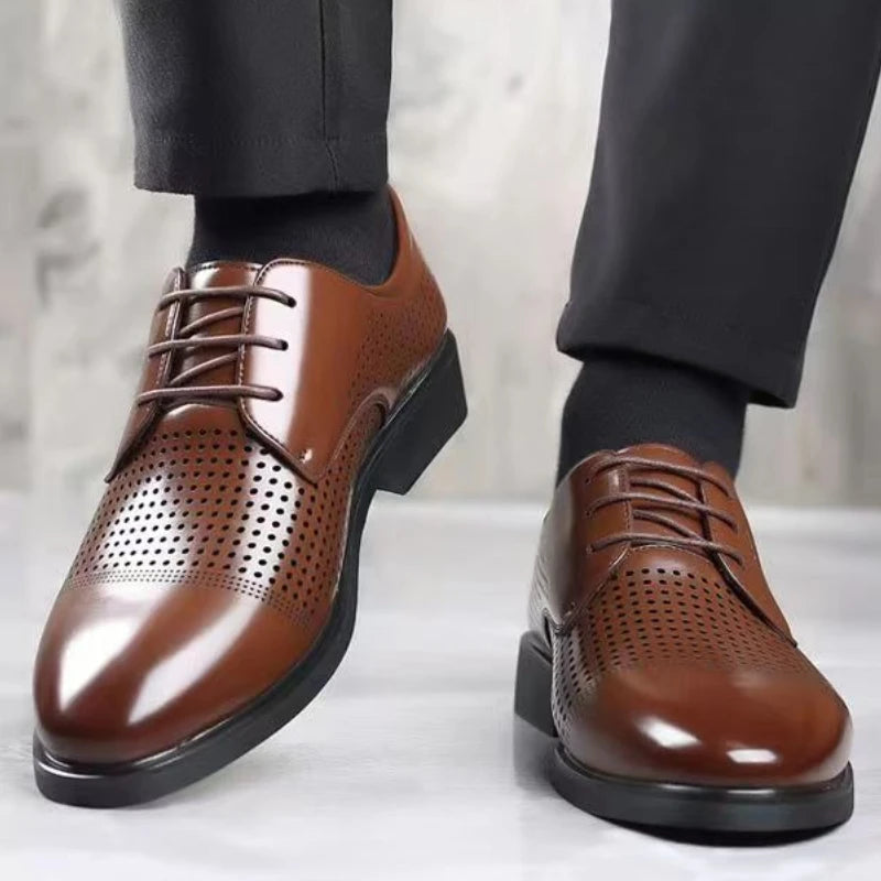 Herren Sommer-Businessschuhe mit Lochdesign – Runde Spitze & Schnürung | Atmungsaktive Elegante Lederschuhe für Büro & Anlass Kaufschwan®