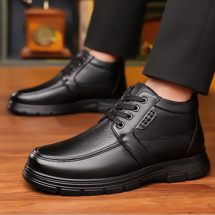 Herren Winterstiefel aus Echtem Leder – Gefütterte Slip-On Schuhe mit Fleecefutter | Warme Business- & Freizeitstiefel mit Weicher Sohle Kaufschwan®