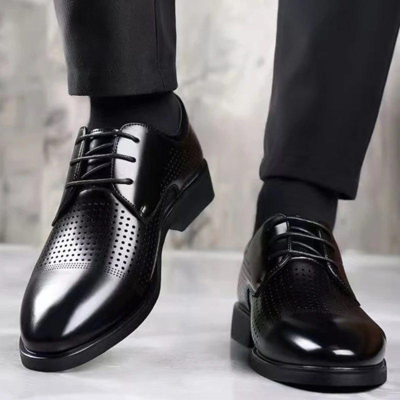 Herren Sommer-Businessschuhe mit Lochdesign – Runde Spitze & Schnürung | Atmungsaktive Elegante Lederschuhe für Büro & Anlass Kaufschwan®