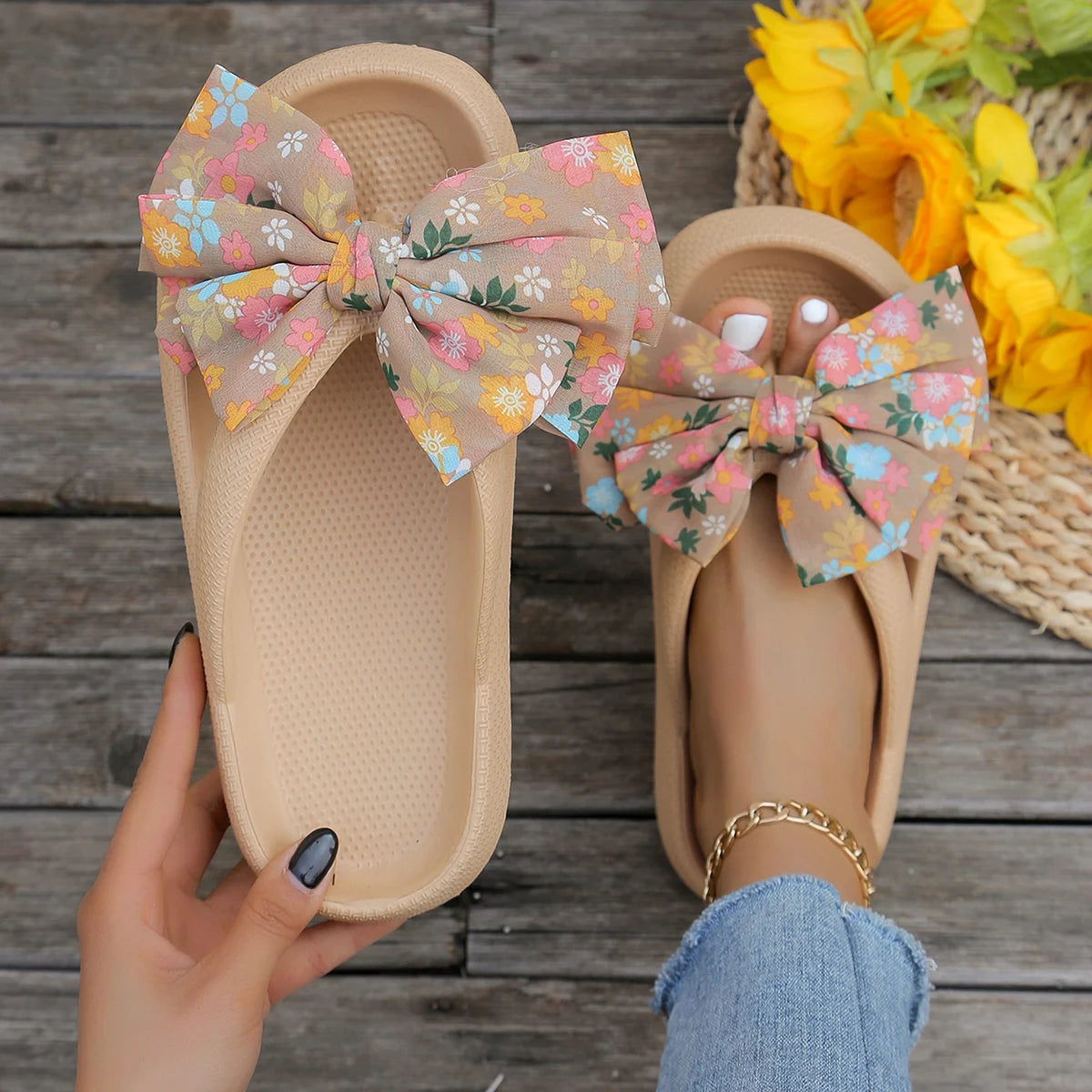 Damen Sommer Flip-Flops mit Leopardenmuster & Schleife | Weiche Dicksohlen-Cloud-Slipper | Strand- & Urlaubssandalen Kaufschwan® Design 6 44-45