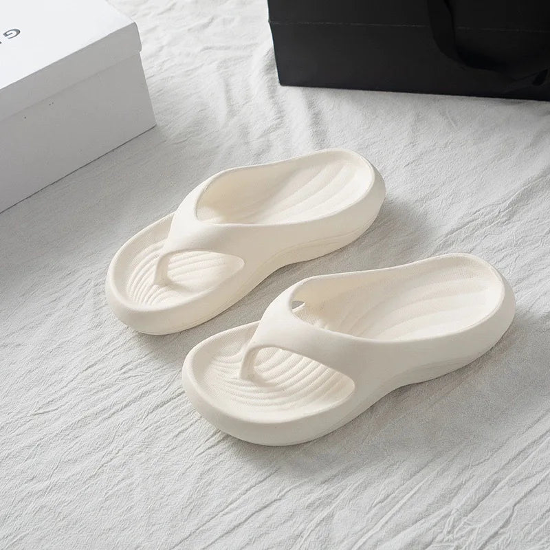 Damen Stylische EVA Flip-Flops | Bequeme, Weiche, Rutschfeste & Geruchsfreie Sandalen | Vielseitige Sommer- & Strandschuhe Kaufschwan® Weiß 36-37