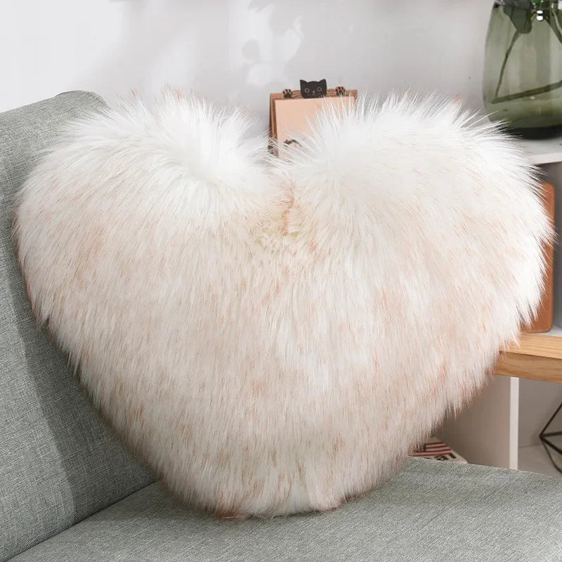 Leichtes Herzförmiges Flauschiges Sofa-Kissen | PP Baumwoll Plüschkissen | Lebendige Wohnzimmerdekoration Kaufschwan® Beige 40x50cm