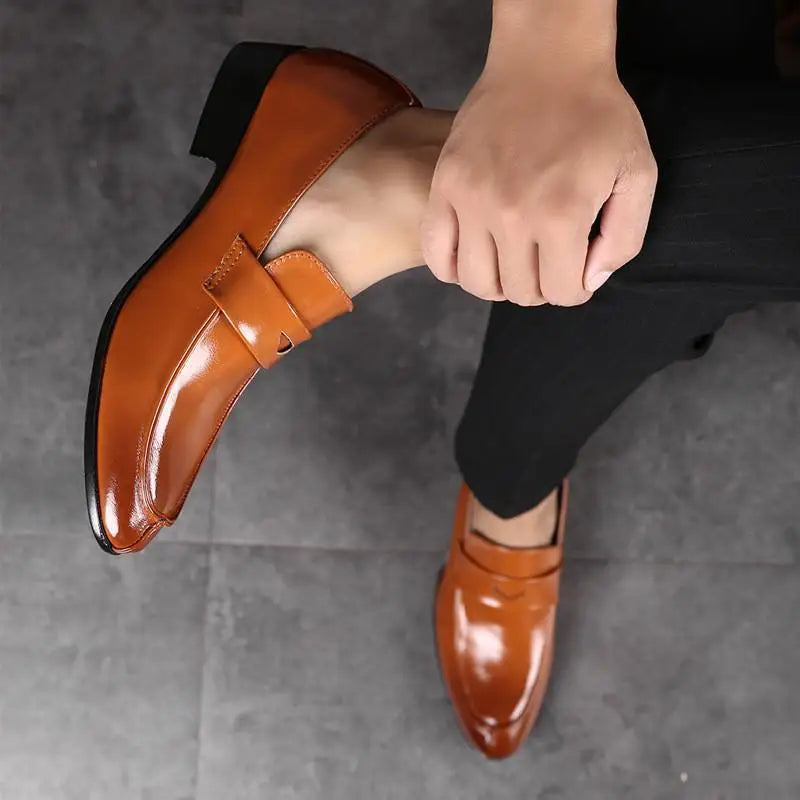 Herren Business-Loafer mit Spitze – Elegante Slip-On Lederschuhe | Formelle Freizeitschuhe für Frühjahr & Herbst im Sale Kaufschwan®