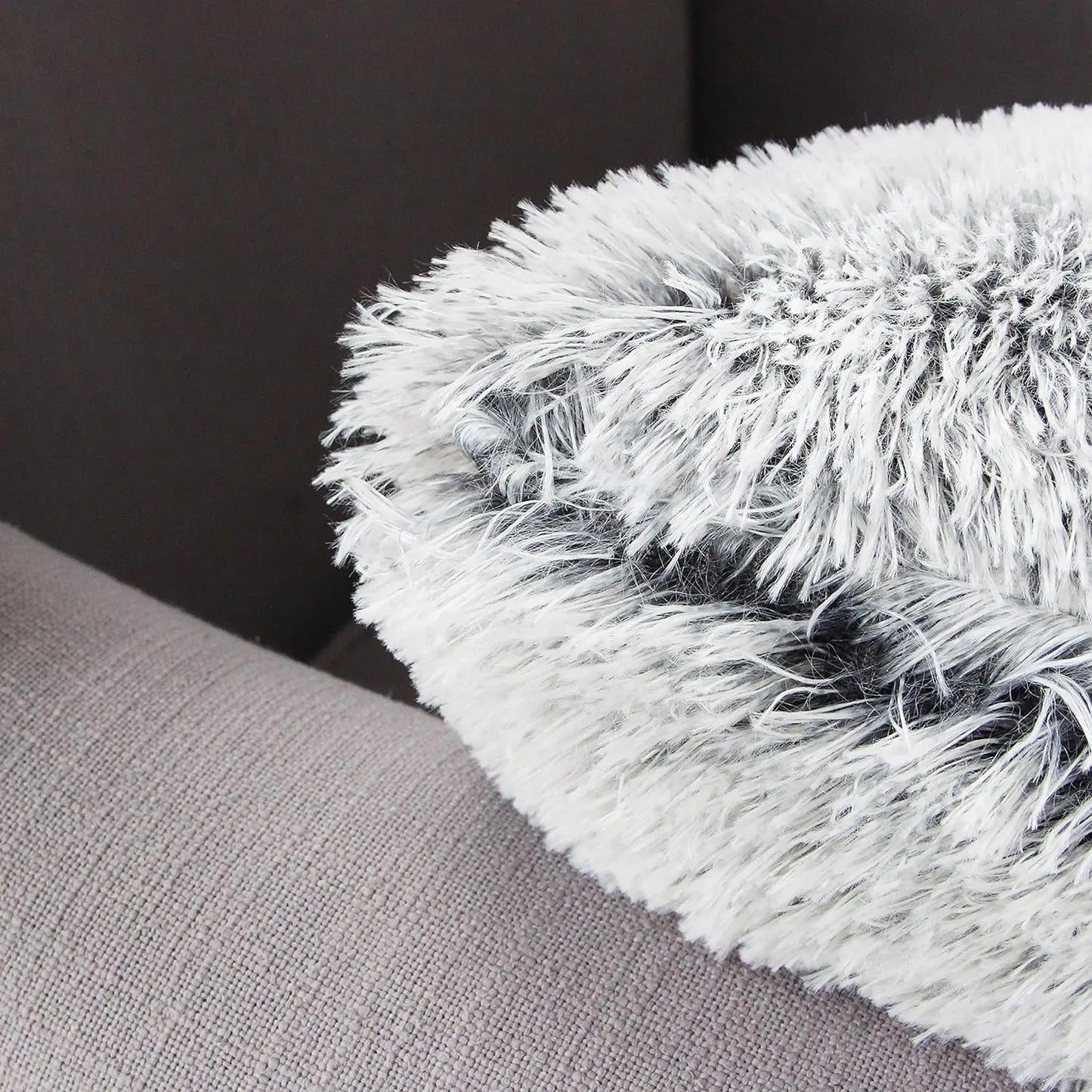 Luxuriöser Kunstfell Kissenbezug | Super Weich Flauschiger Bezug für Sofa, Bett, Stuhl & Wohnzimmer Dekor Kaufschwan®