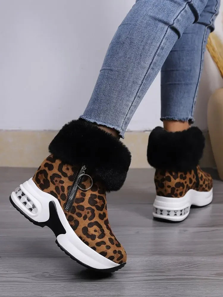 Damen Plateau Schneestiefel – Dicksohlige Winter Stiefeletten aus Kunst-Wildleder | Rutschfeste Knöchelstiefel mit Kunstfellfutter Größe 43