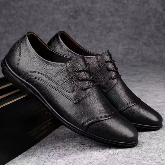 Herren Lederschuhe mit Spitzem Design – Schwarze Weiche Freizeitschuhe | Elegante Retro-Businessschuhe für Sommer & Alltag Kaufschwan®