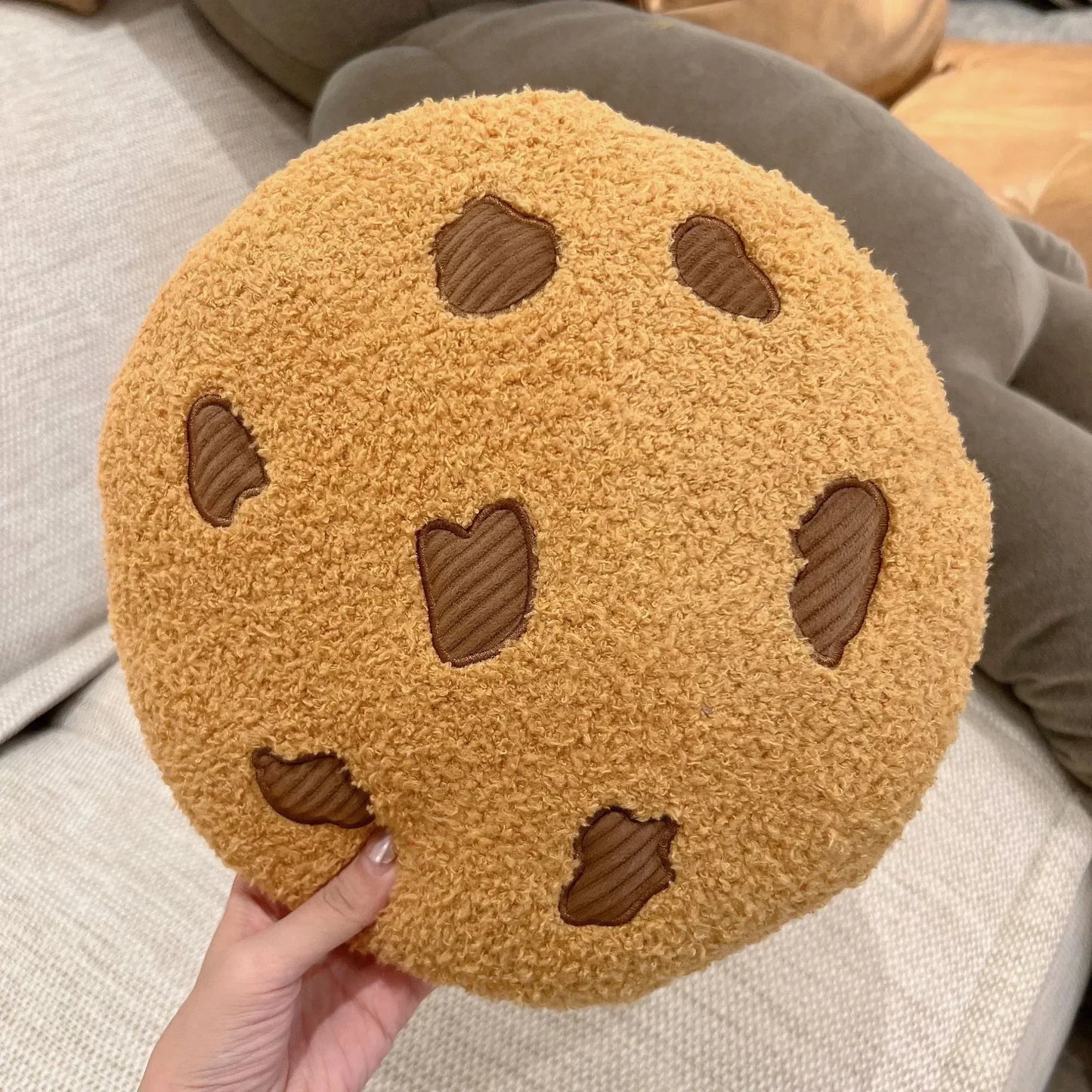 Keks Kissen | Schokoladenstückchen Keks Plüschkissen | Rundes Kissen für Boden, Sofa, Schlafzimmer Dekor & Geschenk Kaufschwan®