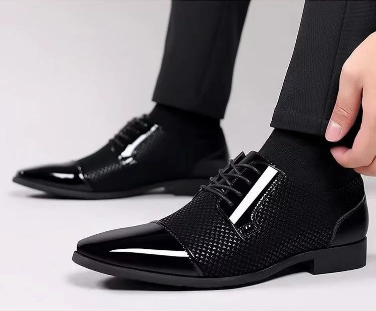 Herren Business-Freizeitschuhe – Atmungsaktive Lederschuhe mit Spitzem Design | Elegante Designer-Schuhe für Sommer & Alltag Kaufschwan®