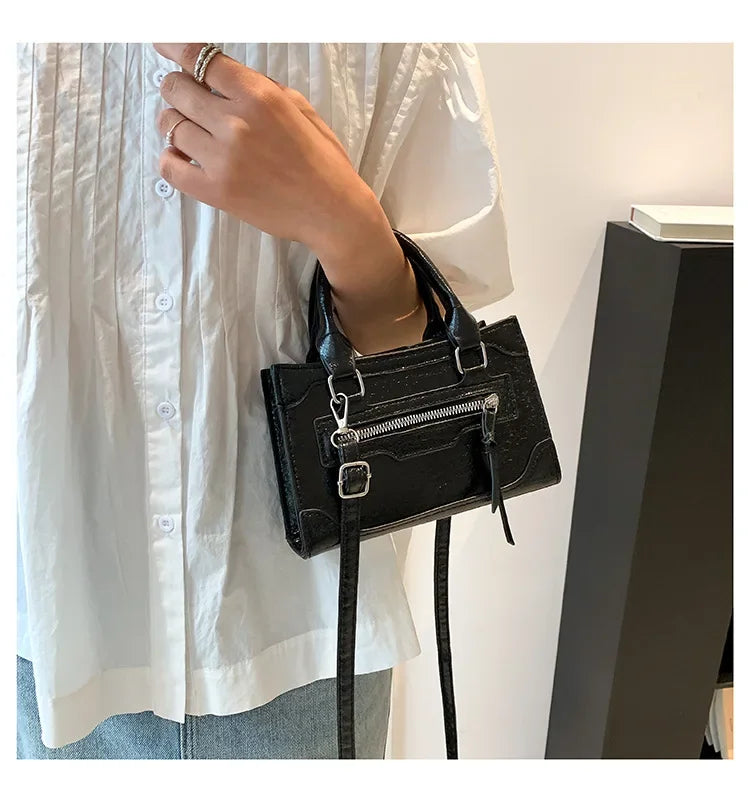 Glänzende Lackleder Crossbody Tasche – Damen Schulter Handtasche im Weichen Quadratischen Design mit Reißverschluss & Polyesterfutter Kaufschwan®