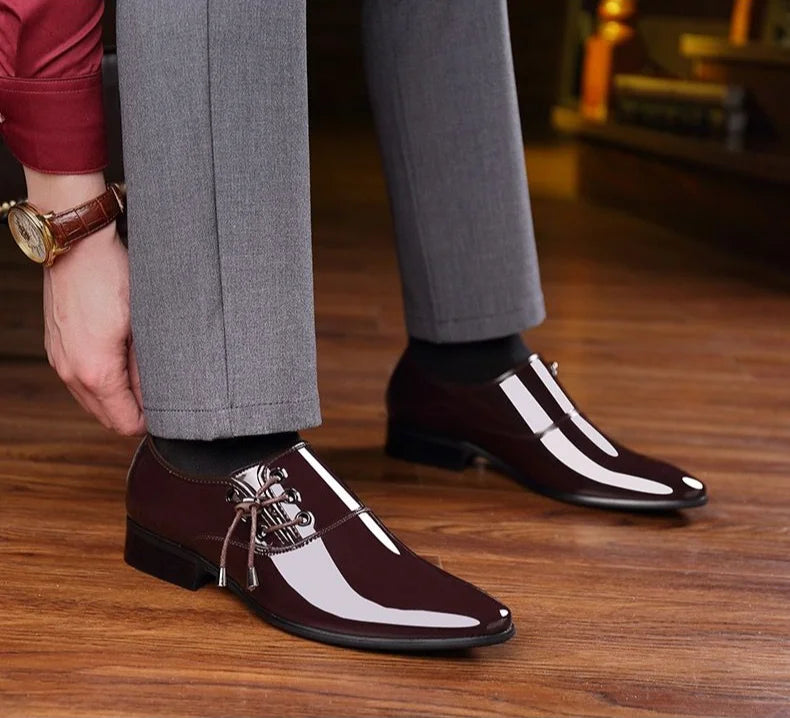 Herren Lackleder-Businessschuhe – Spitzes Design | Elegante Glanzschuhe für Frühjahr & Herbst , Hochwertige Formelle Herrenschuhe Kaufschwan®