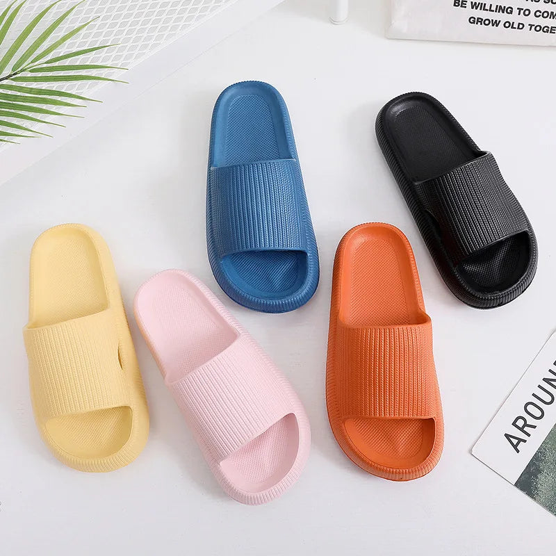 Sommer-Hausschuhe mit dicker Sohle | Atmungsaktive Rutschfeste Badslipper | Entspannung für Zuhause Damen Kaufschwan®